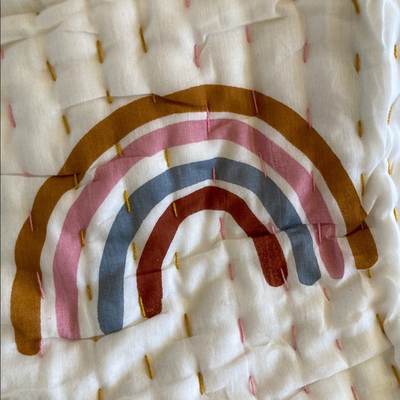 ⭐️ BOGO ⭐️ HP-Over the Rainbow Kantha Baby Quilt - Picture 7 of 8